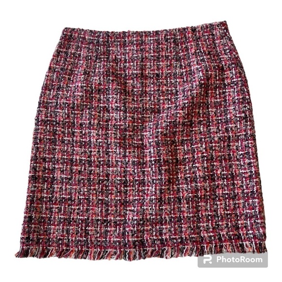 Talbots women’s red white black wool blend raw hem skirt size 10 - Picture 1 of 9